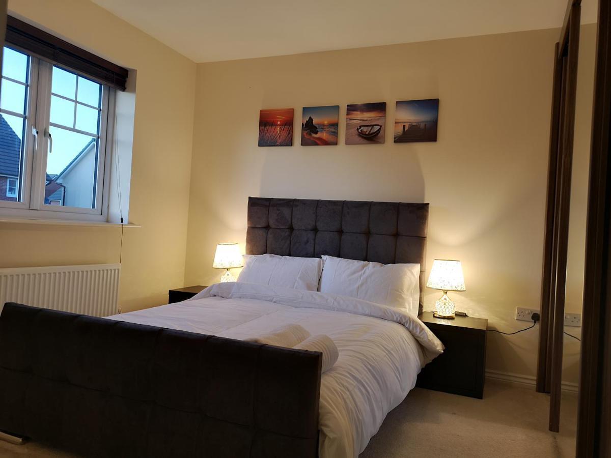 Nightingale Gardens - 4 Bed Detached House - Manchester Daire Dış mekan fotoğraf